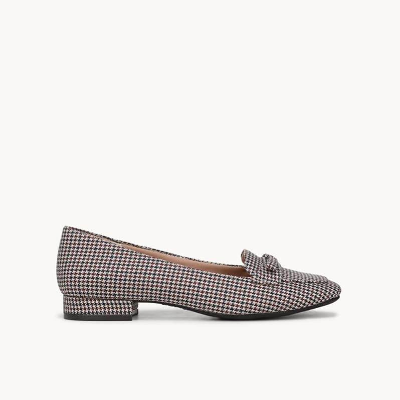 a black, red, and white houndstooth LifeStride flat shoe