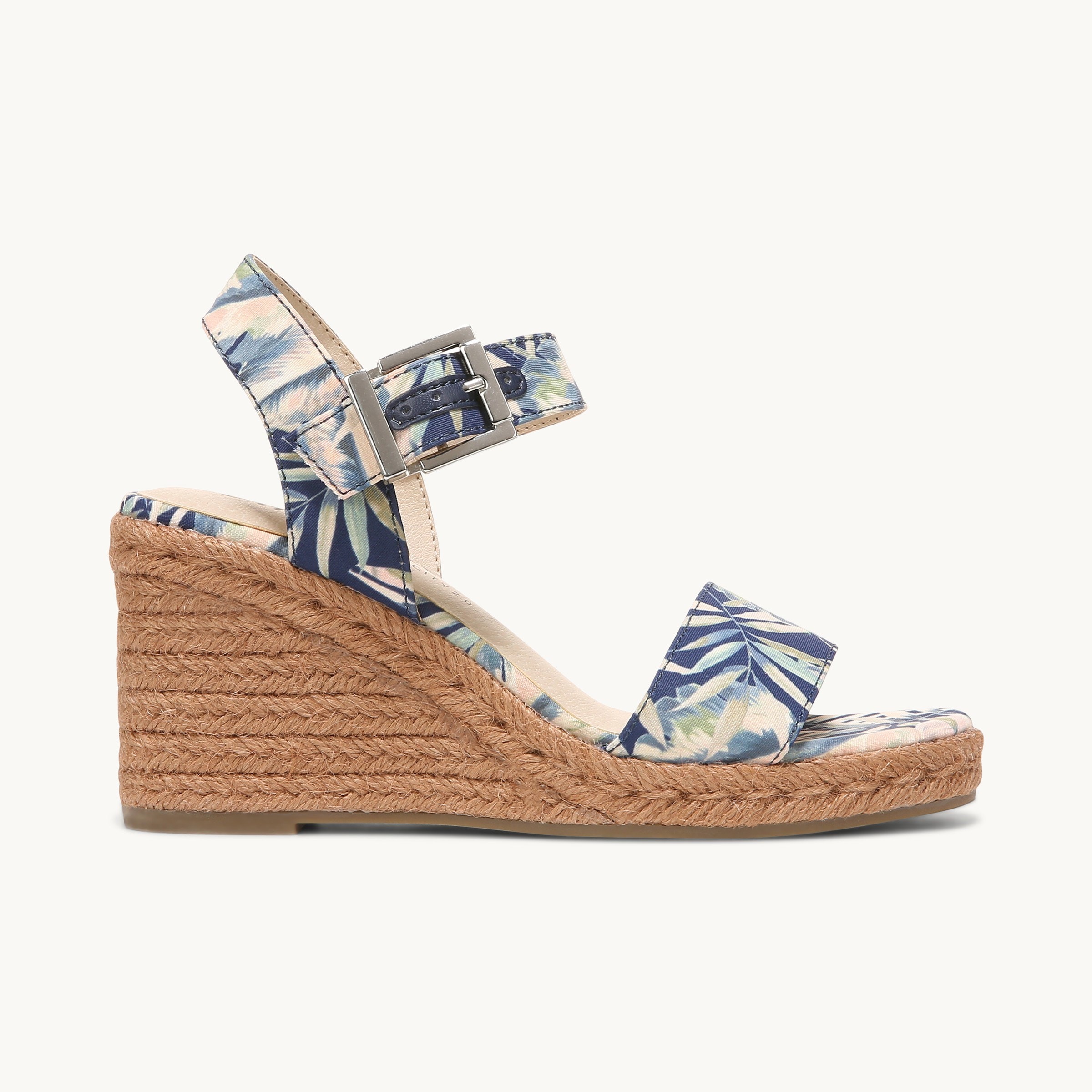 Lifestride tango 2025 espadrille wedge sandal