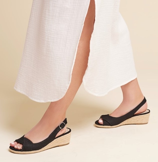 Lifestride socialite clearance espadrille wedge sandal