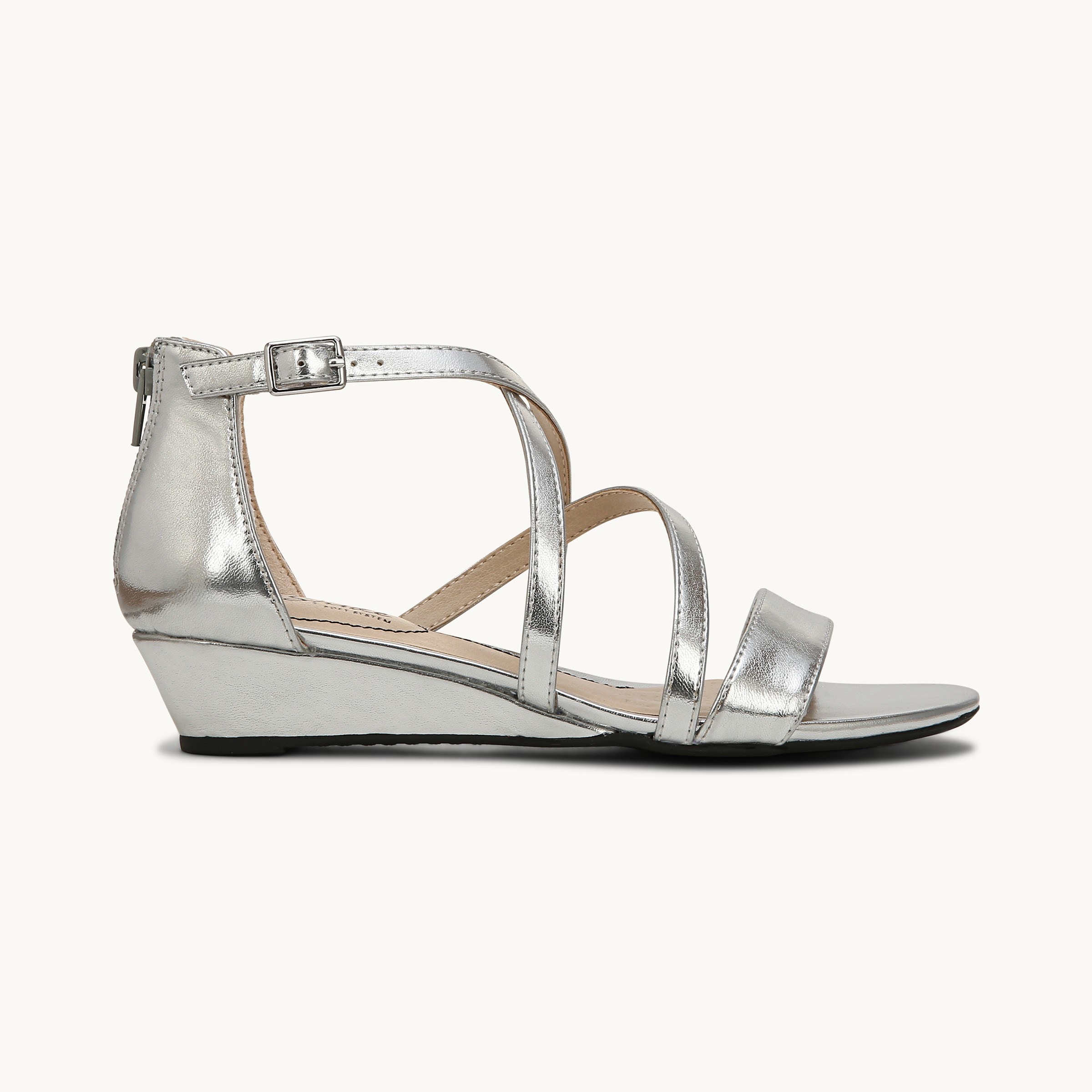 Lifestride yolo sandals online